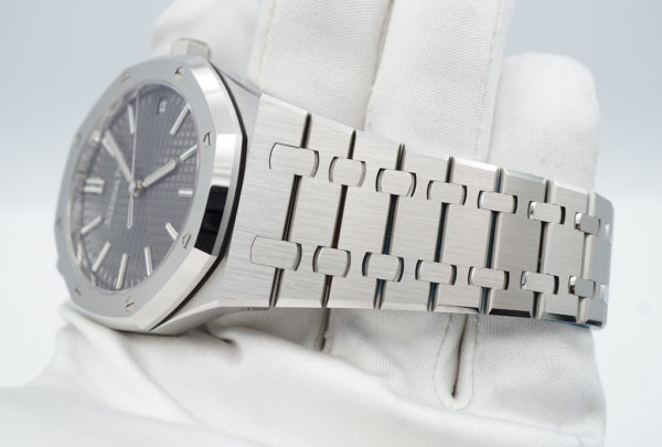 BRAND NEW Audemars PIGUET ROYAL OAK 50th ANNIVERSARY 15510ST GREY DIAL 2022 FULL SET - Image 5