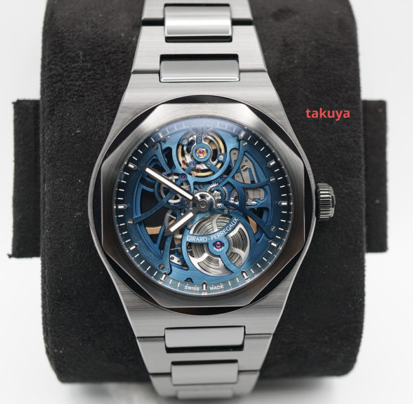 Girard Perregaux LAUREATO CERAMIC SKELETON EARTH TO SKY EDITION BLUE DIAL 2022 FULL SET