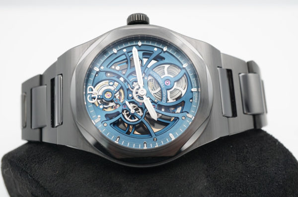 Girard Perregaux LAUREATO CERAMIC SKELETON EARTH TO SKY EDITION BLUE DIAL 2022 FULL SET - Image 10