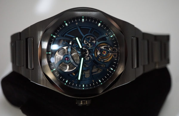 Girard Perregaux LAUREATO CERAMIC SKELETON EARTH TO SKY EDITION BLUE DIAL 2022 FULL SET - Image 12