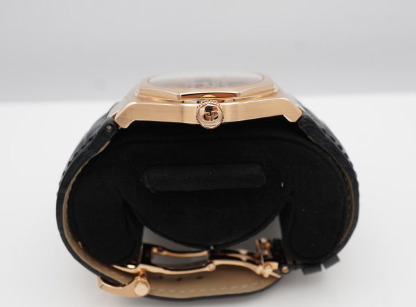 Girard Perregaux LAUREATO 18K ROSE GOLD ONYX DIAL 42MM 2022 FULL SET - Image 3
