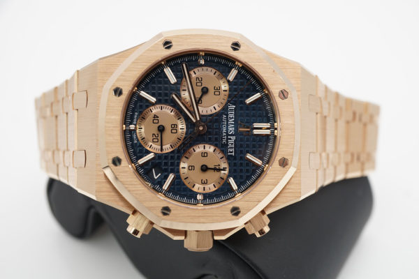 Audemars PIGUET ROYAL OAK CHRONOGRAPH ROSE GOLD 26239OR BLUE DIAL 2021 FULL SET - Image 9