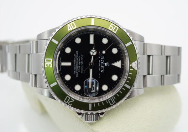 Rolex 16610LV SUBMARINER LIME GREEN BEZEL 50th ANNIVERSARY V SERIAL BOXES PAPERS - Image 10