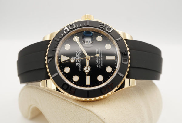 MINT Rolex 226658 YACHTMASTER 18K YELLOW GOLD OYSTERFLEX 42MM 2022 FULL SET - Image 8