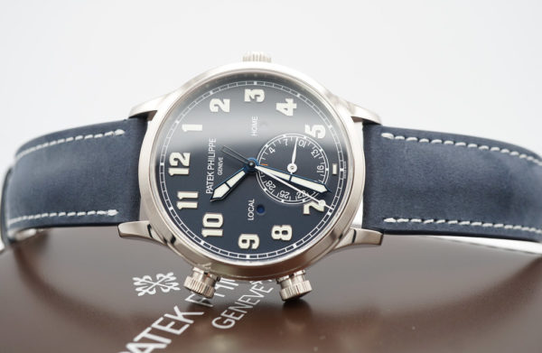 Patek PHILIPPE 5524G CALATRAVA PILOT TRAVEL TIME WHITE GOLD 2021 COMPLETE SET - Image 9