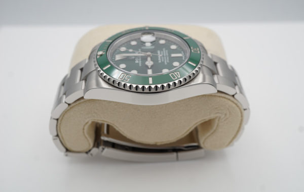 Rolex 116610LV SUBMARINER HULK GREEN DIAL GREEN BEZEL 40MM 2018 COMPLETE SET - Image 4