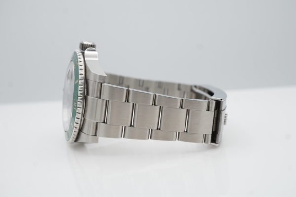 Rolex 126610LV SUBMARINER GREEN BEZEL STARBUCKS 41MM 2022 WARRANTY FULL SET - Image 5