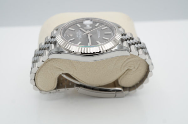 Rolex 126334 DATEJUST 41 FLUTED BEZEL SLATE DIAL JUBILEE BAND 2022 FULL SET - Image 4