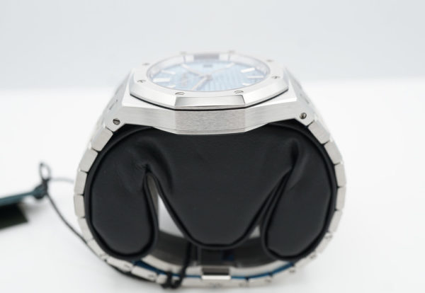BRAND NEW Audemars PIGUET ROYAL OAK 50TH ANNIVESARY 15550ST ICE BLUE DIAL 37MM 2022 FULL SET - Image 4