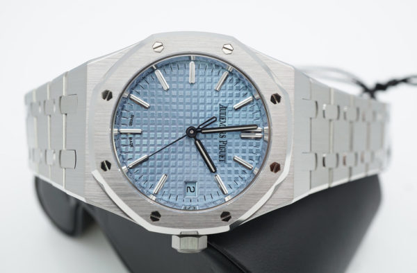 BRAND NEW Audemars PIGUET ROYAL OAK 50TH ANNIVESARY 15550ST ICE BLUE DIAL 37MM 2022 FULL SET - Image 9