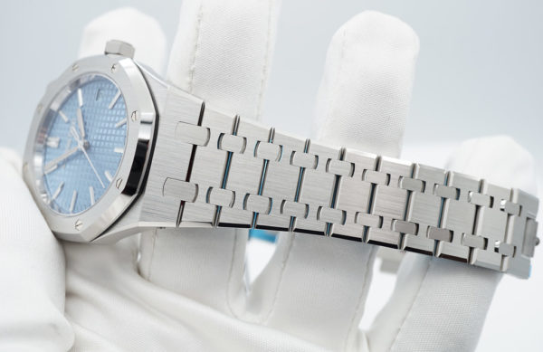 BRAND NEW Audemars PIGUET ROYAL OAK 50TH ANNIVESARY 15550ST ICE BLUE DIAL 37MM 2022 FULL SET - Image 5