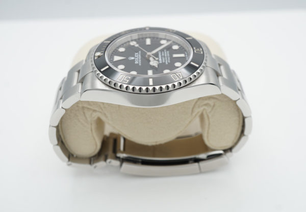 Rolex 124060 SUBMARINER NO DATE 41MM 2022 WARRANTY FULL SET - Image 4