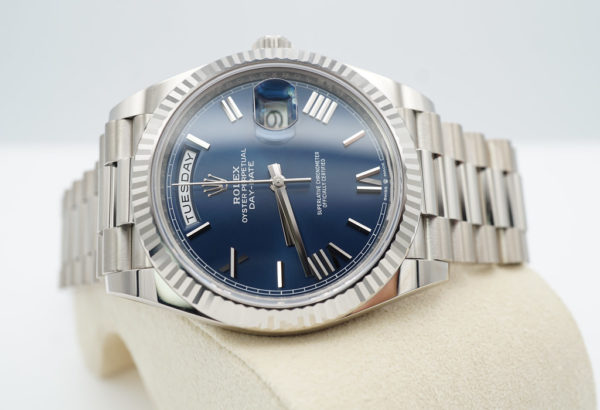BRAND NEW Rolex 228239 DAY DATE 40 WHITE GOLD BLUE ROMAN DIAL 2022 FULL SET - Image 10