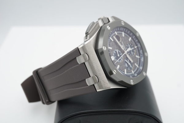 Audemars PIGUET ROYAL OAK OFFSHORE 26400IO TITANIUM GREY CERAMIC 2020 FULL SET - Image 6