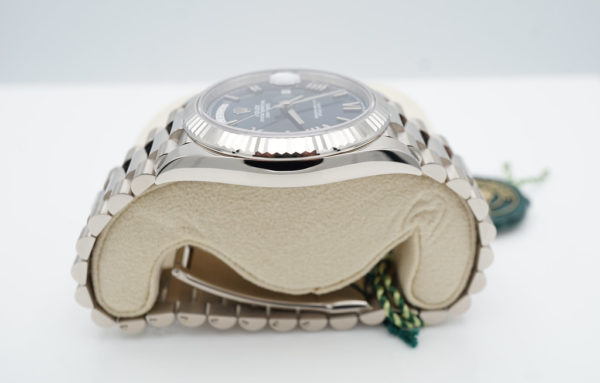 BRAND NEW Rolex 228239 DAY DATE 40 WHITE GOLD BLUE ROMAN DIAL 2022 FULL SET - Image 3
