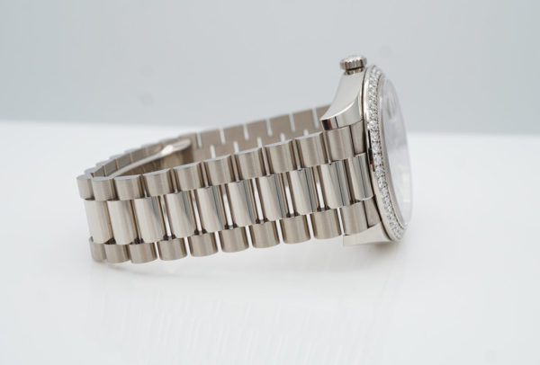 Rolex 228349RBR DAY DATE 40 WHITE GOLD DIAMOND BEZEL BAGUETTE BLACK DIAL 2022 FULL SET - Image 6