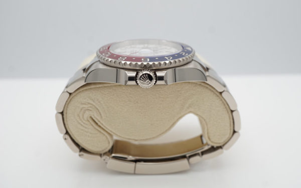 Rolex 126719BLRO GMT MASTER II WHITE GOLD PEPSI METEORITE DIAL 2022 FULL SET - Image 3