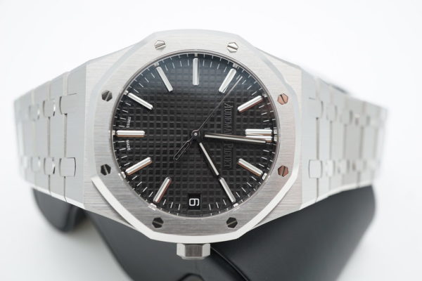 BRAND NEW Audemars PIGUET ROYAL OAK 15510ST BLACK DIAL NEW 2023 MODEL FULL SET - Image 7