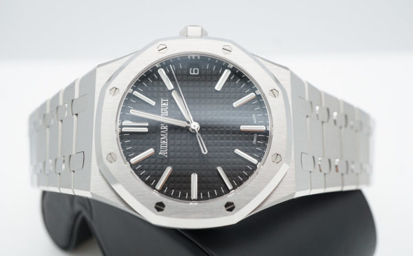 BRAND NEW Audemars PIGUET ROYAL OAK 15510ST BLACK DIAL NEW 2023 MODEL FULL SET - Image 8