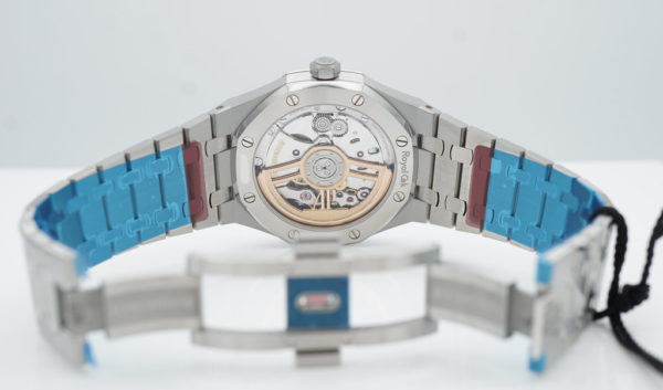 BRAND NEW Audemars PIGUET ROYAL OAK 15510ST BLACK DIAL NEW 2023 MODEL FULL SET - Image 6