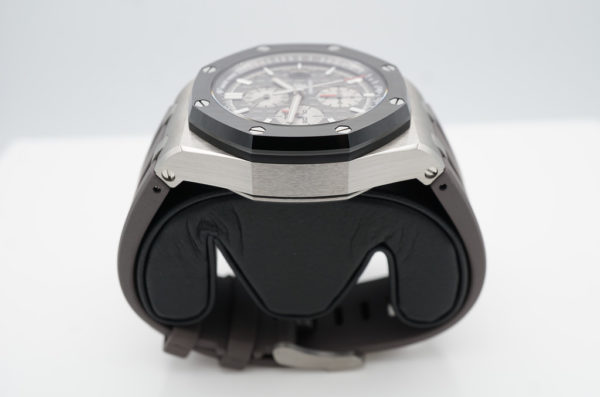 MINT Audemars PIGUET ROYAL OAK OFFSHORE 26400IO TITANIUM BLACK CERAMIC 2020 FULL SET - Image 4