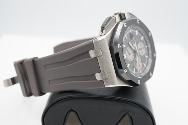 MINT Audemars PIGUET ROYAL OAK OFFSHORE 26400IO TITANIUM BLACK CERAMIC 2020 FULL SET - Image 6