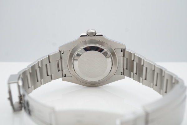 Rolex 124060 SUBMARINER NO DATE 41MM 2022 WARRANTY COMPLETE SET - Image 8