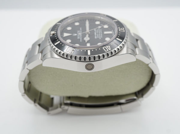 Rolex 116600 SD4K SEA-DWELLER 4000 CERAMIC BEZEL 40MM 2017 BOXES PAPER - Image 4