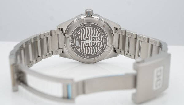 Glashutte ORIGINAL SeaQ STAINLESS STEEL BLUE DIAL 39.5MM 2021 FULL SET - Image 8