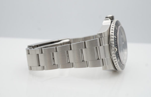 Rolex 116600 SD4K SEA-DWELLER 4000 CERAMIC BEZEL 40MM 2017 BOXES PAPER - Image 6