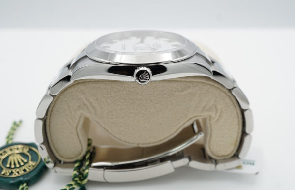 BRAND NEW Rolex 126300 DATEJUST 41 WHITE ROMAN DIAL OYSTER BAND 2023 COMPLETE SET - Image 3