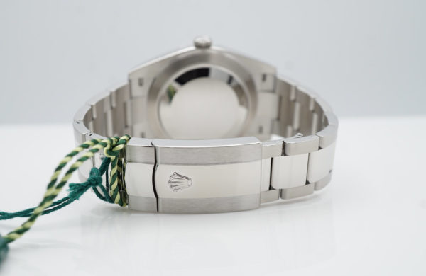 BRAND NEW Rolex 126300 DATEJUST 41 WHITE ROMAN DIAL OYSTER BAND 2023 COMPLETE SET - Image 7
