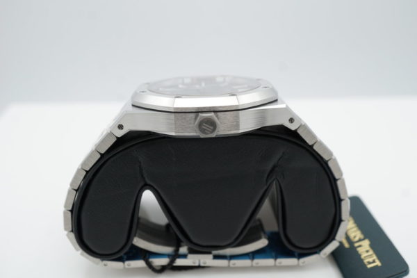 BRAND NEW Audemars PIGUET ROYAL OAK 50TH ANNIVERSARY 15510ST BLACK DIAL 2022 FULL SET - Image 3