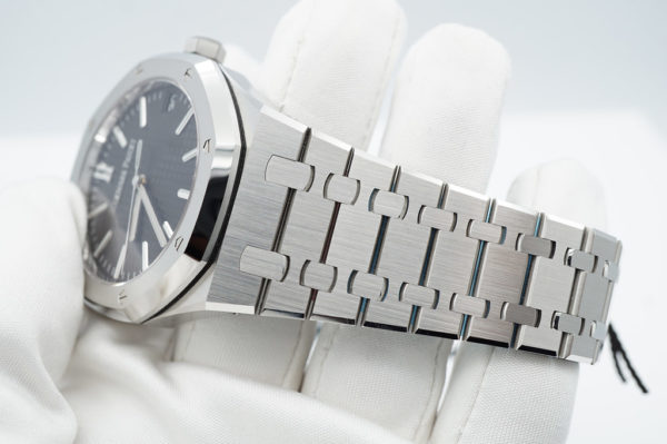 BRAND NEW Audemars PIGUET ROYAL OAK 50TH ANNIVERSARY 15510ST BLACK DIAL 2022 FULL SET - Image 5