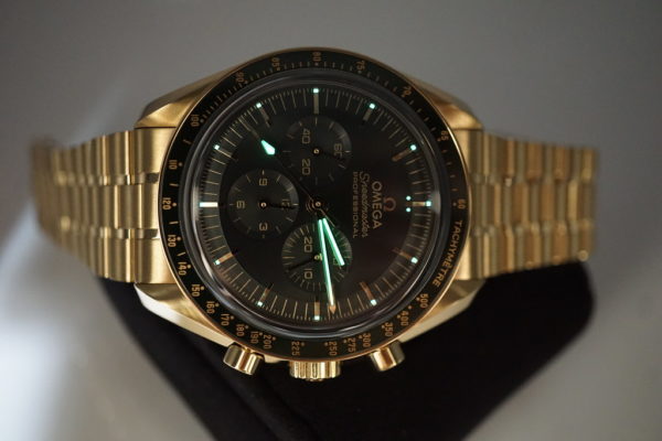 BRAND NEW Omega SPEEDMASTER PROFESSIONAL MOONWATCH MOONSHINE GOLD GREEN DIAL 2023 FULL SET - Image 11