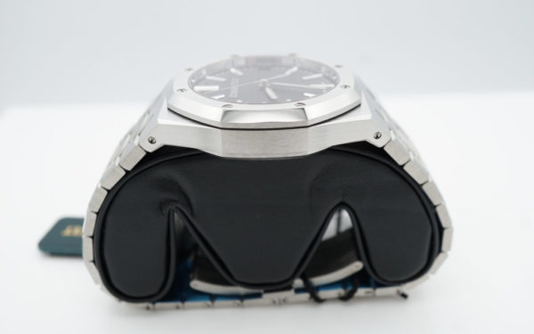 BRAND NEW Audemars PIGUET ROYAL OAK 50TH ANNIVERSARY 15510ST BLACK DIAL 2022 FULL SET - Image 4