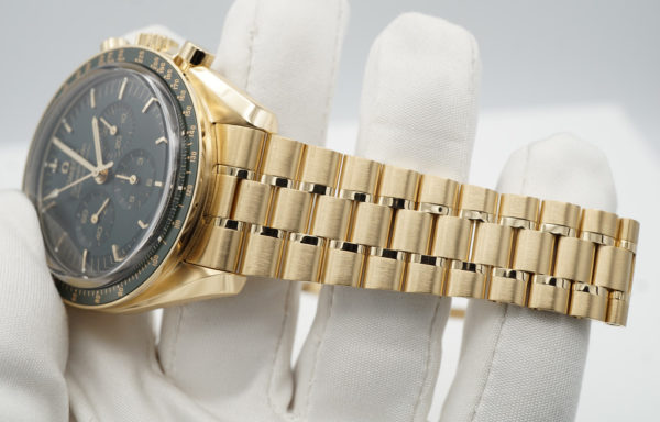 BRAND NEW Omega SPEEDMASTER PROFESSIONAL MOONWATCH MOONSHINE GOLD GREEN DIAL 2023 FULL SET - Image 5