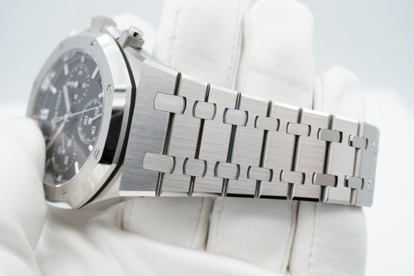 BRAND NEW Audemars PIGUET ROYAL OAK CHRONOGRAPH 26240ST BLACK DIAL 2023 FULL SET - Image 5