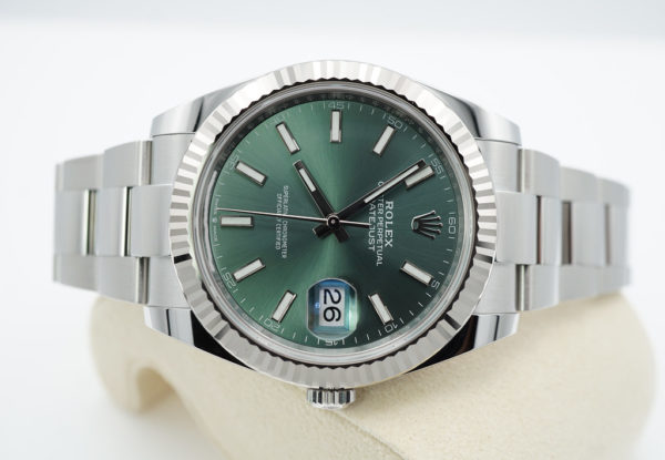 Rolex 126334 DATEJUST 41 FLUTED BEZEL MINT GREEN DIAL 2022 COMPLETE SET - Image 9