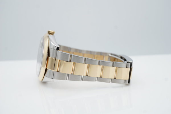 Rolex 126303 DATEJUST 41 18K YELLOW GOLD STEEL WIMBLEDON DIAL FULL SET - Image 5