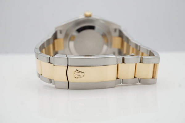 Rolex 126303 DATEJUST 41 18K YELLOW GOLD STEEL WIMBLEDON DIAL FULL SET - Image 7
