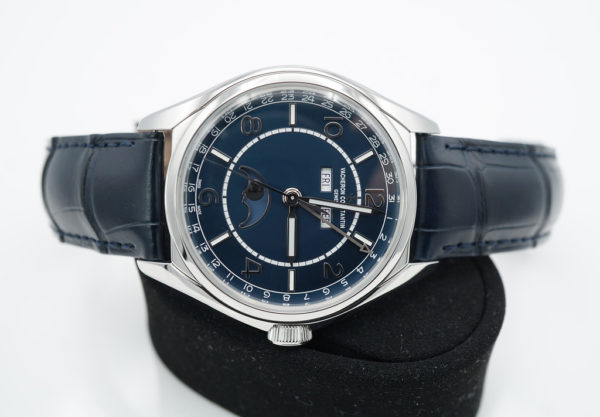 Vacheron CONSTANTIN FIFTYSIX COMPLETE CALENDAR BLUE DIAL 40MM 2021 BOXES PAPERS - Image 9