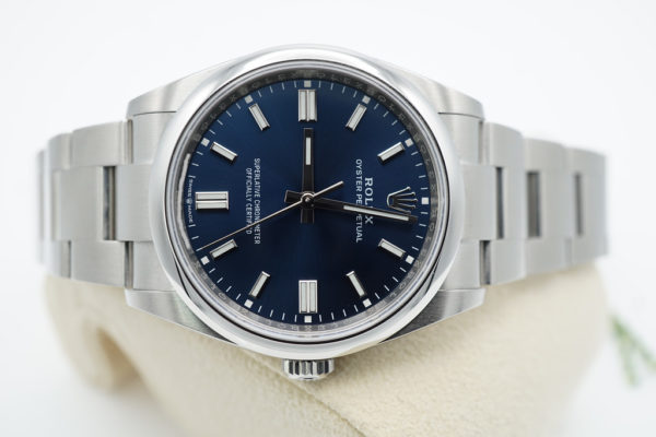 LIKE NEW Rolex 126000 OYSTER PERPETUAL BLUE DIAL 36MM 2023 COMPLETE SET - Image 9