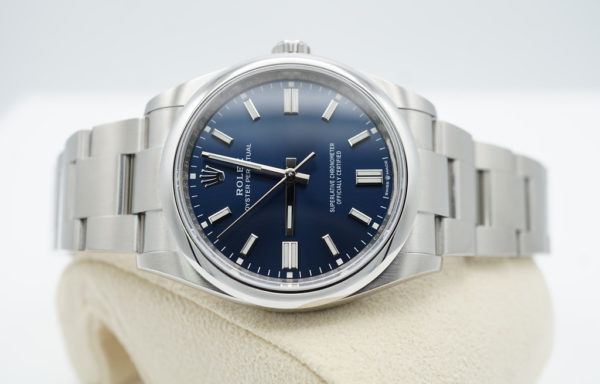 LIKE NEW Rolex 126000 OYSTER PERPETUAL BLUE DIAL 36MM 2023 COMPLETE SET - Image 10