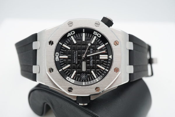 Audemars PIGUET ROYAL OAK OFFSHORE DIVER 15703ST AP SERVICED 2022 WARRANTY BOXES PAPERS - Image 9
