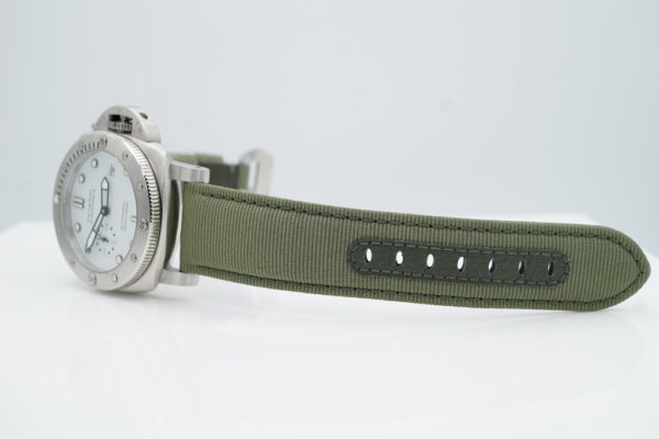PANERAI PAM 1226 SUBMERSIBLE QuarantaQuattro Bianco Dial 2022 WARRANTY FULL SET - Image 5