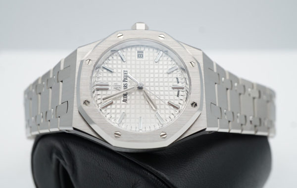 NEW Audemars PIGUET ROYAL OAK 77350ST WHITE DIAL 34MM 2021 COMPLETE SET - Image 10
