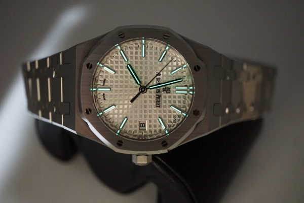 NEW Audemars PIGUET ROYAL OAK 77350ST WHITE DIAL 34MM 2021 COMPLETE SET - Image 11
