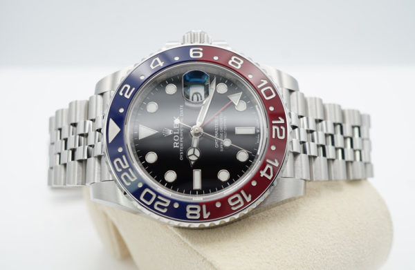 Rolex 126710BLRO PEPSI GMT MASTER II RED BLUE BEZEL JUBILEE 2021 FULL SET - Image 10