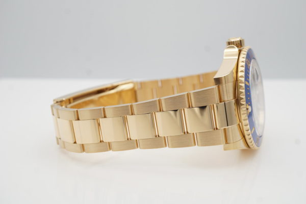 Rolex 126618LB SUBMARINER 18K YELLOW GOLD SUNBURST BLUE DIAL 41MM 2022 FULL SET - Image 5